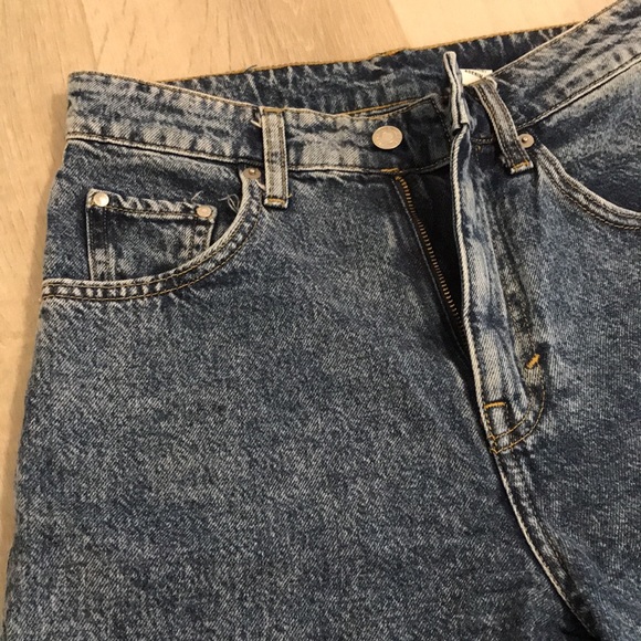 Bermuda Shorts High Waist - Picture 2 of 3